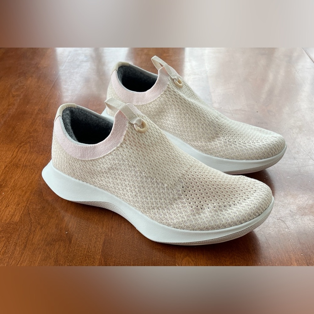Allbirds Tree Dasher Relay slip on tennis shoes in cream (afterglow orange)sz 10